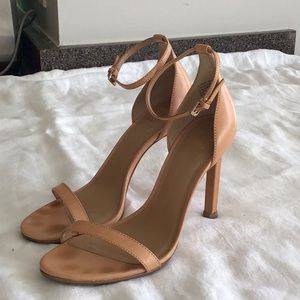 Banana Republic nude heels